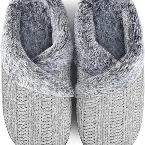 NWOT Homitem Fuzzy Grey Slippers with Rubber Sole  (US 5-6)